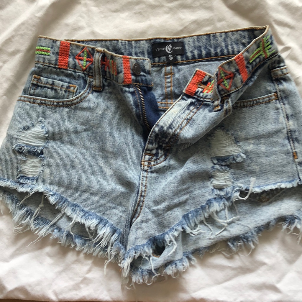 High Rise Shorts S